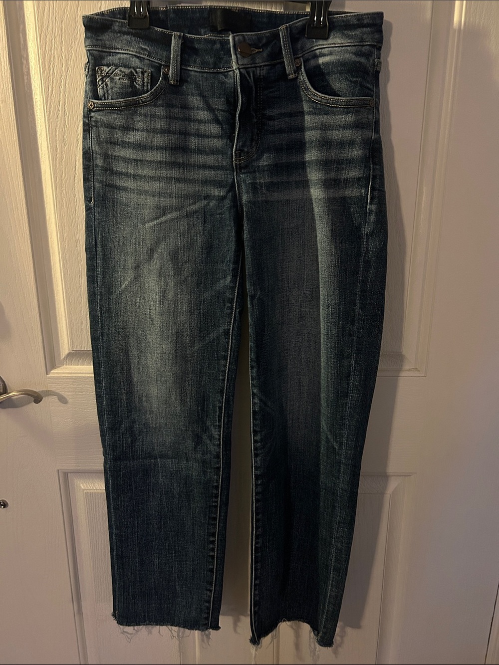 Buckle Women's Dark Wash Cropped Straight-Leg Jeans size 26